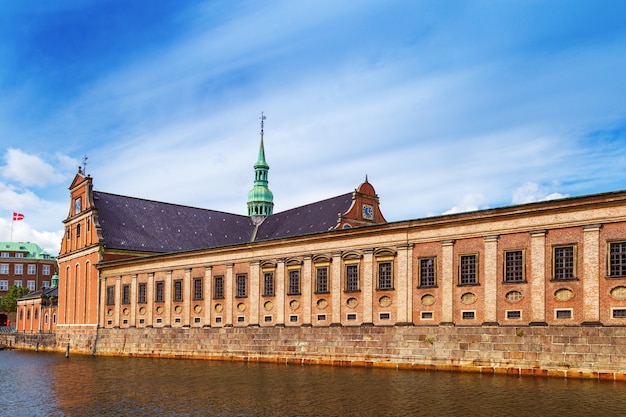 Church of Holmen by the river