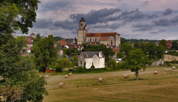 中世の町の教会