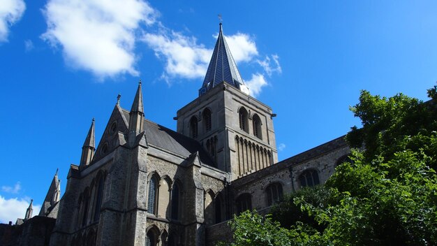 Foto chiesa vicino al castello di rochester