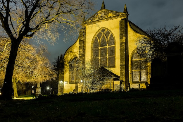 Photo church at night