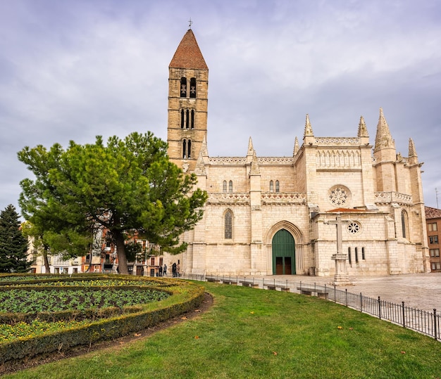 Church of Santa Maria de la Antigua in the historic centre of the medieval city of Valladolid