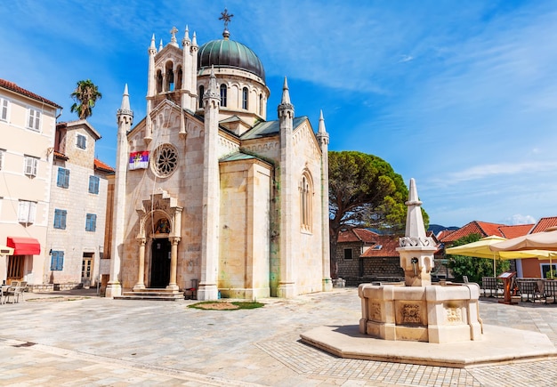 Photo church of st jerome famous catholic cathedral of herceg novi montenegro