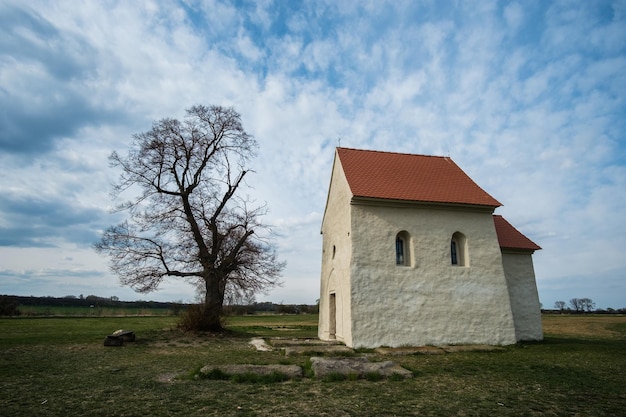 Photo church of st margaret of antioch from 9th century kopcany slovakia