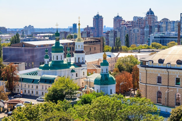 Chiesa di san teodosio delle grotte a kiev ucraina