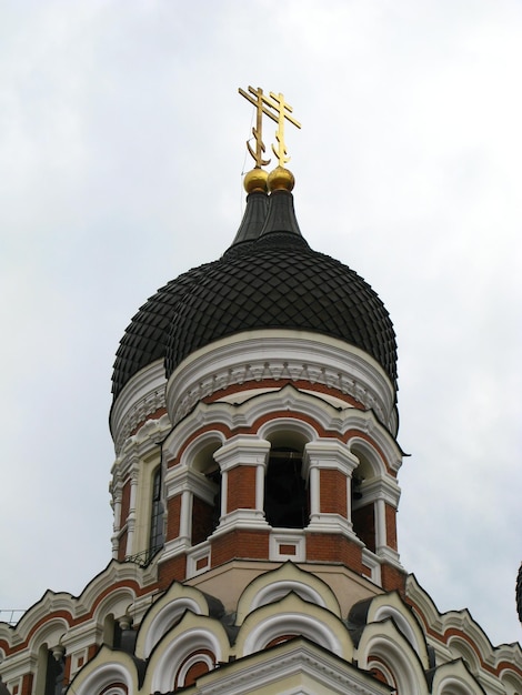 La chiesa nella città di tallinn estonia