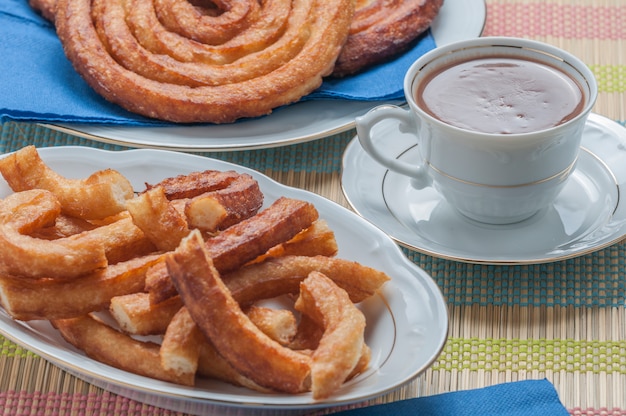 Churros met chocolade