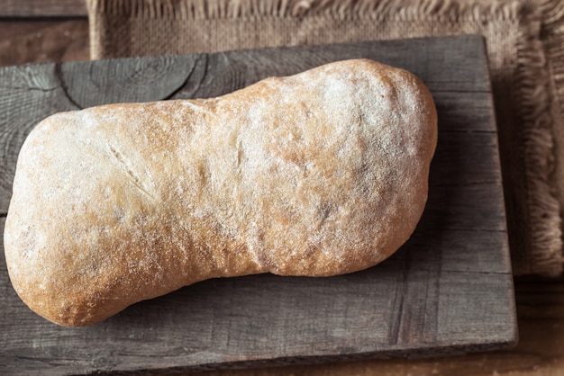 Ciabatta op de houten plank