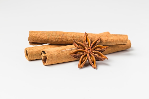 Photo cinnamon and anise