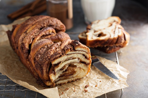 Photo cinnamon chocolate babka