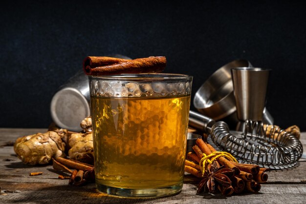 cinnamon ginger whiskey drink