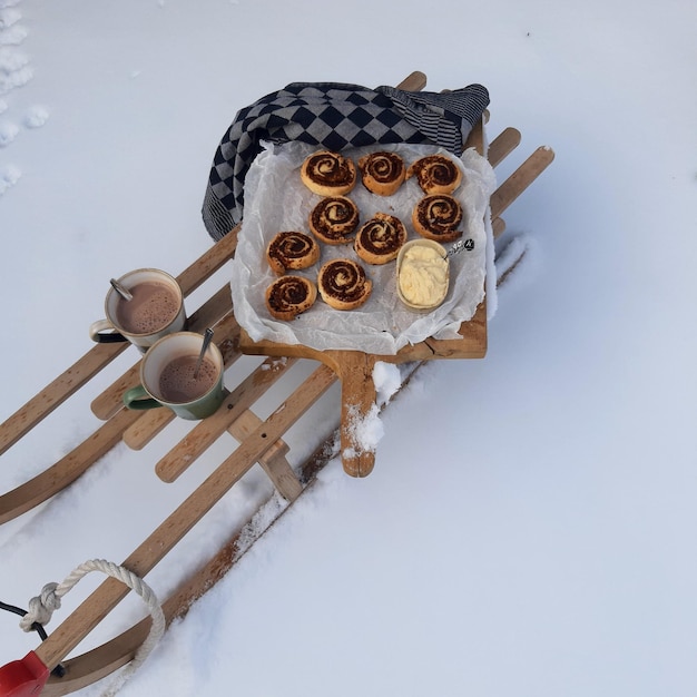 Photo cinnamonrolls on a sled