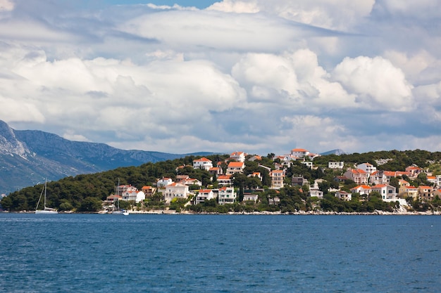 Ciovo 섬 Trogir 지역 바다에서 크로아티아 보기