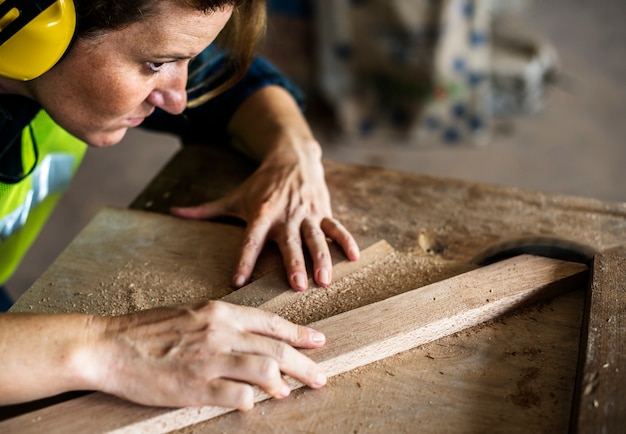 Cirkelzagen met een hout