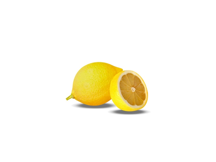 Foto citroen of citrus citroen met een plak op een geïsoleerde witte achtergrond
