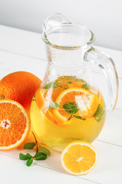 Citrus limonade met munt