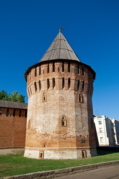 City walls and towers of the ancient fortress . Smolensk