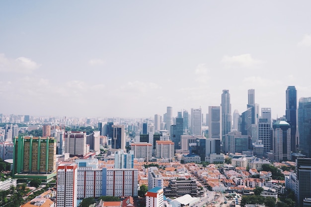 写真 空に照らされた都市風景