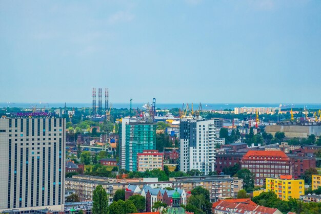 Фото Городской пейзаж на фоне неба