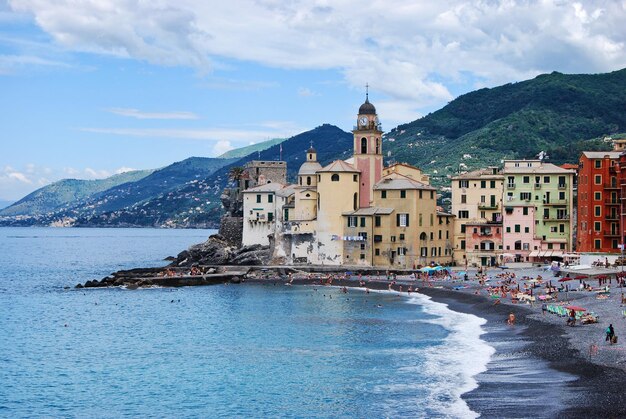 Foto paesaggio urbano di camogli genova liguria italia