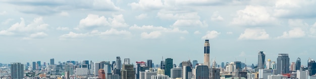 Photo cityscape and high-rise buildings in metropolis city center