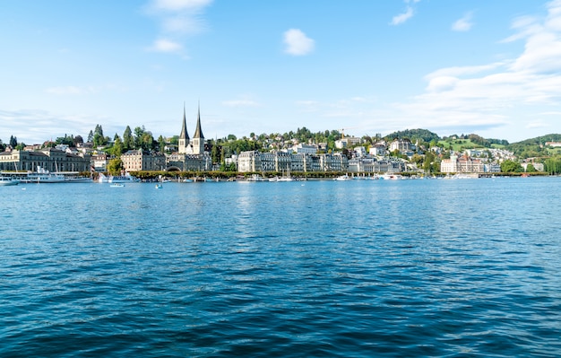 Foto paesaggio urbano di lucerna in svizzera