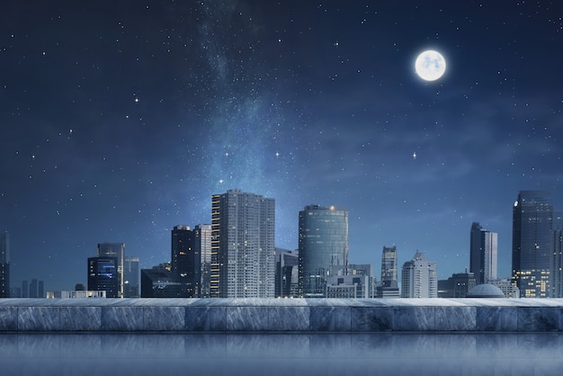 Фото Городской пейзаж с ночной сценой и лунным светом