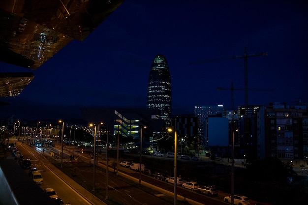 Photo ciudad futurista vista de noche