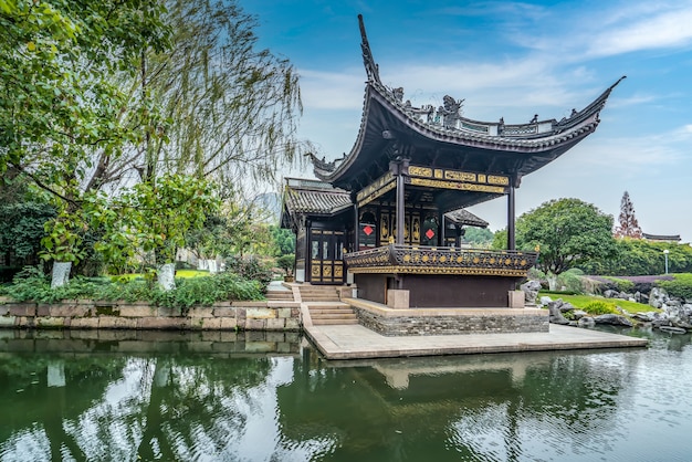 寧波月湖公園の古典建築庭園