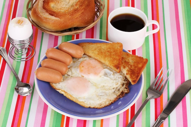 写真 クラシックな朝食