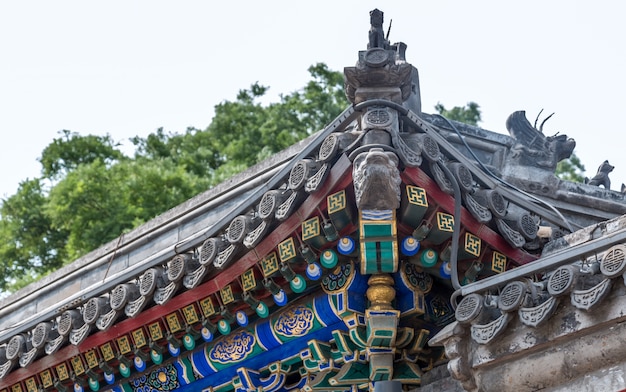 Photo classical eaves; ancient chinese architecture