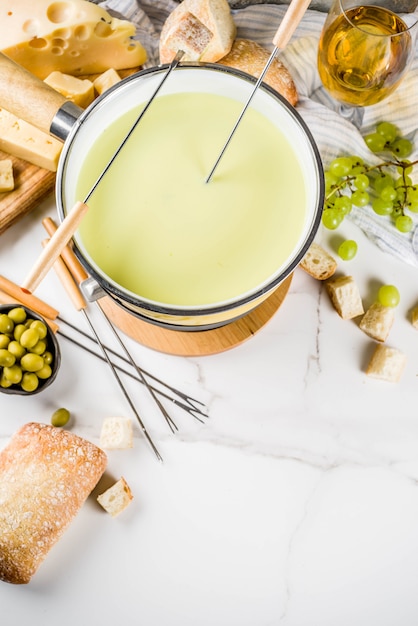 Classical Swiss cheese fondue