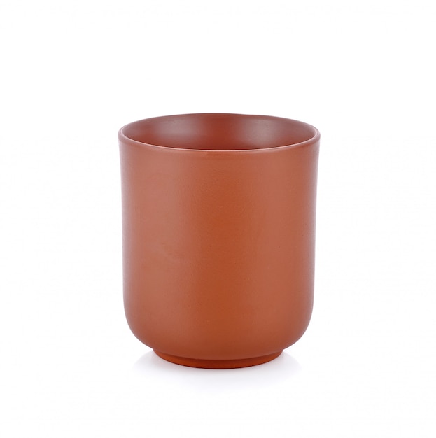 Clay cup geïsoleerd