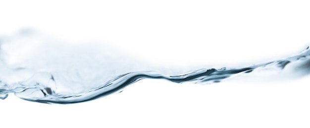 Foto onda pulita e trasparente sulla superficie dell'acqua su uno sfondo bianco isolato