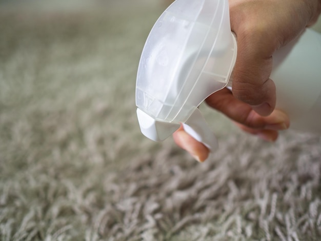 Cleaning carpet