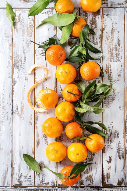 Clementines with leaves