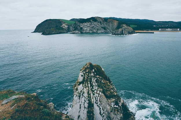 海岸の崖