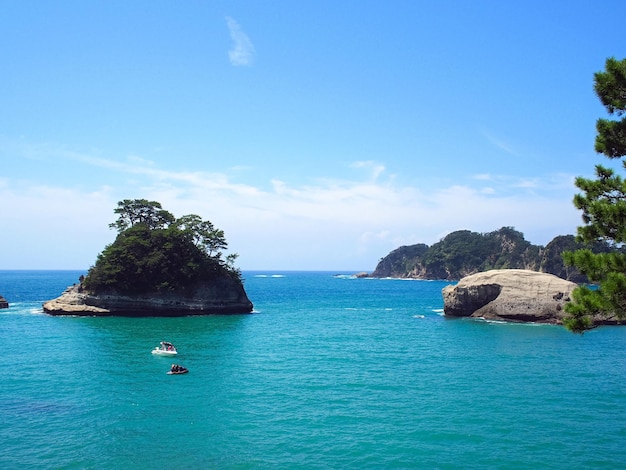 海の崖