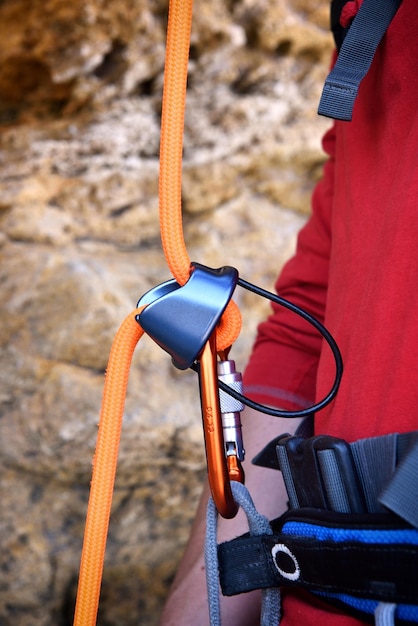 Climbing carabiner