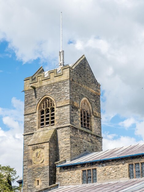 Foto torre dell'orologio a windermere