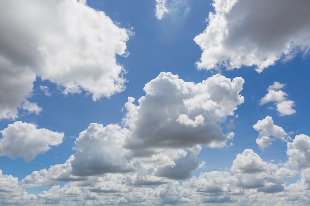 Clods and sky on the day