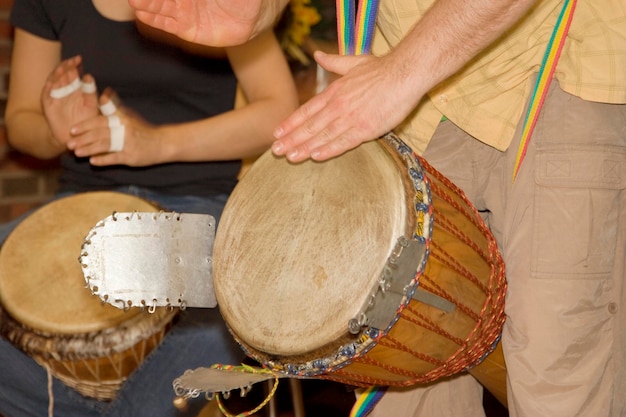 Foto prossimo piano del tamburo africano