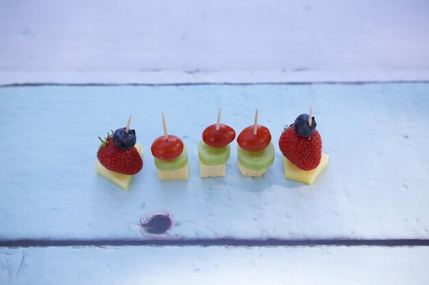 Foto prossimo piano degli aperitivi sul tavolo