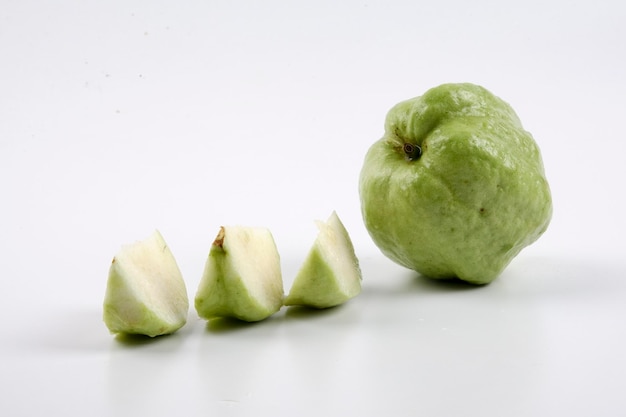 Photo close-up of apple against white background