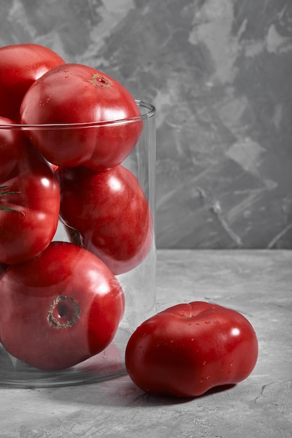 Photo close-up of apples on table