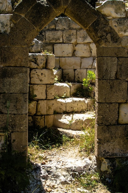 Foto prossimo piano della parete ad arco