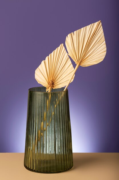 Photo close up arrangement of modern vase