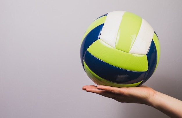 Photo close-up of ball on a hand