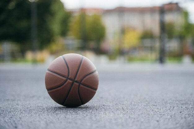 Foto close-up di un cerchio da basket