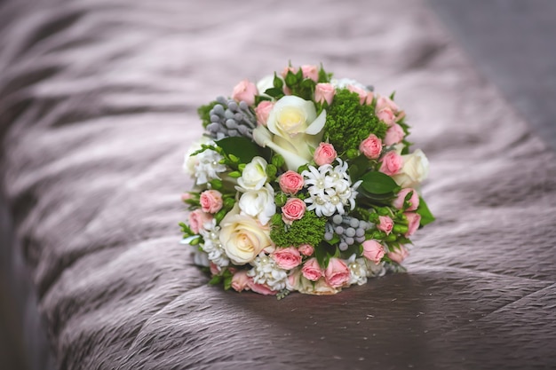 Photo close up of beautiful wedding bouquet