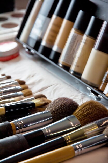 Photo close-up of beauty products on table